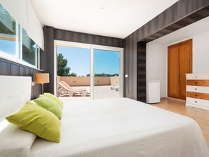 Internet - Haus mit Garten und Seeblick in Port d'Alcúdia by Interhome (Alcúdia)