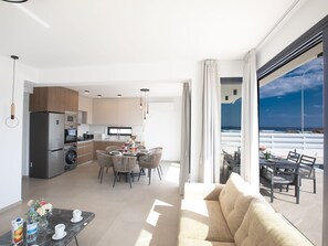 TV - Haus in Paralimni mit Doppelveranda by Interhome (Protaras)