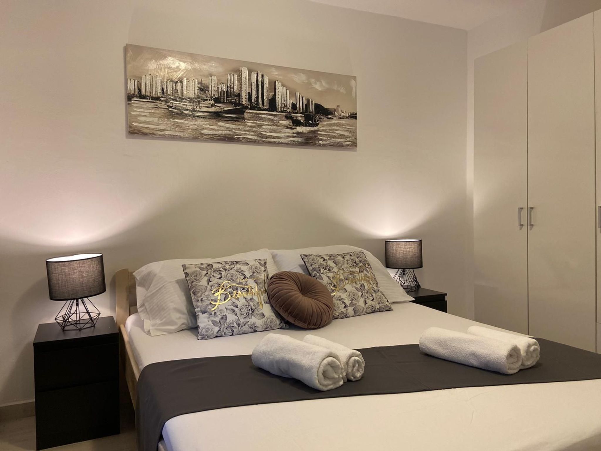 4 bedrooms, internet