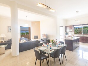 Interior - Luxusferienhaus für 14 Personen by Interhome (Protaras)