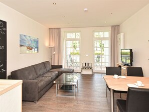 TV - Strandnahes Appartement mit Meerblick by Interhome (Binz)