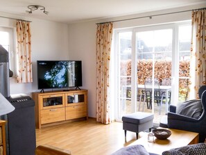 Fireplace, DVD player - Vacation home to Hus by Interhome (Gingst)