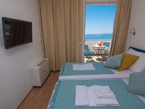 Internet - Luxuriöse Villa Royal I mit privatem Pool A5 by Interhome (Pag/Novalja)
