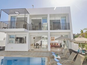 Pool - in Paralimni mit geräumigem Garten by Interhome (Agios Georgios Pegeias)