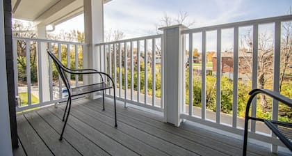 Studio Zen Den - your tranquil home away from home in Kettering OH