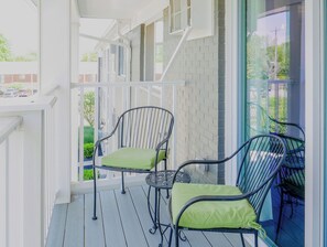 Property grounds - Studio Zen Den - your tranquil home away from home in Kettering OH (Kettering)