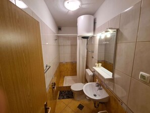 Towels - Wohnung Spectrum A4 by Interhome (Makarska)