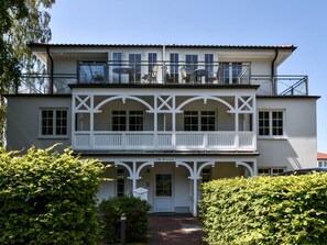 Esterni