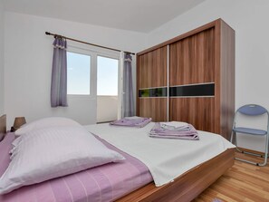 Internet - Vele Loft Ein-Schlafzimmer-Apartment mit Meerblick by Interhome (Makarska)