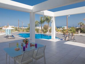 Pool - 5 Schlafzimmer Privater Pool in Protaras Zentrum by Interhome (Paralimni)