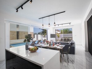 Dining - Protaras Vie Bleu Villa VB5 by Interhome (Paralimni)
