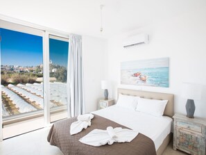 Internet - 3-Schlafzimmer-Villa mit privatem Pool im Zentrum by Interhome (Protaras)