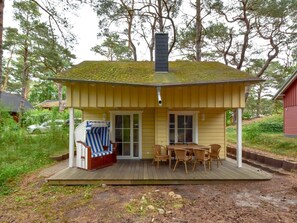 Outdoor dining - Das Haus am Merr nur 100 Meter bis zum Strand by Interhome (Baabe)