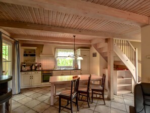 Fridge, oven, dishwasher, cookware/dishes/utensils - Das Haus am Merr nur 100 Meter bis zum Strand by Interhome (Baabe)