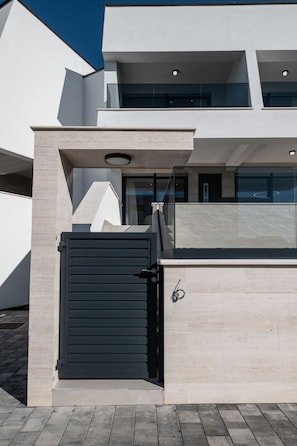 Exterior detail - Luxusvilla Travera mit privatem Pool und Jacuzzi by Interhome (Pag/Novalja)