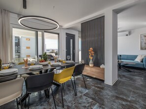Dining - Luxusvilla Travera mit privatem Pool und Jacuzzi by Interhome (Pag/Novalja)