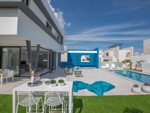 Outdoor dining - Luxusvilla für 10 Personen auf Zypern by Interhome (Protaras)