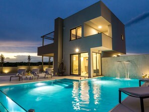 A heated pool - Villa Sara by Interhome (Pag/Novalja)