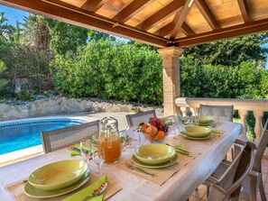 Outdoor dining - Exklusive Villa mit Meerblick und privatem Pool by Interhome (Alcúdia)