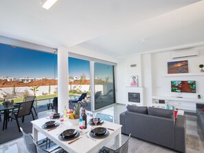 Dining - Protaras Olivine Villa mit Pool und einem Dachgarten by Interhome (Protaras)