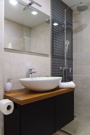 Towels - Wohnung mit Blick auf das Wasser by Interhome (Brela)