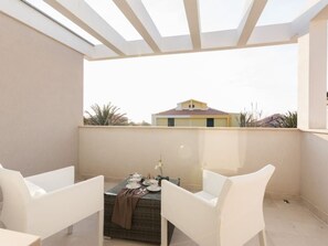 Property grounds - Luxuriöse Villa White Rose mit Pool in der Nähe von Zrče Beach by Interhome (Pag/Novalja)