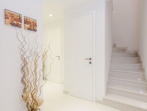 Interior - Luxuriöse Villa White Rose mit Pool in der Nähe von Zrče Beach by Interhome (Pag/Novalja)