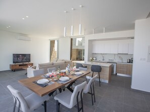 Dining - Ferienvilla Vie Bleu mit großem Pool by Interhome (Protaras)