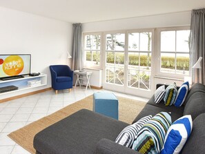 Living area - Appartement Sechs in Ostseebad Binz by Interhome (Binz)