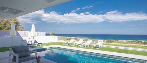 Et oppvarmet basseng