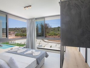 Internet - mit Privatpool für 11 Personen ca. 220 m² in Protaras, Südküste von Zypern by Interhome (Protaras)
