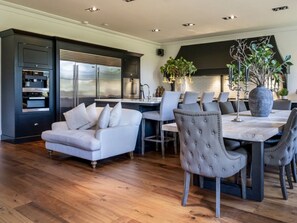 Dining - Charmantes Herrenhaus St. Anna in Torquay by Interhome (Torquay)