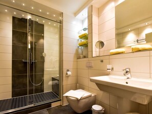Bathroom - Seeschloss Binz Apartment 16- 2 Minuten zum Strand by Interhome (Binz)