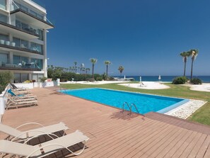 Pool - Luxuriöse Wohnung am Strand von Thalassa by Interhome (Paralimni)