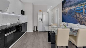 Fridge, microwave, oven, dishwasher - Wohnung Cliffside breeze by Interhome (Makarska)