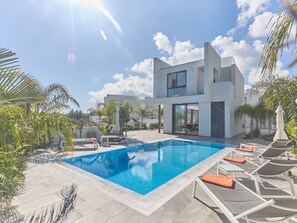 Pool - Protaras Almaria Villa ALM08 by Interhome (Protaras)