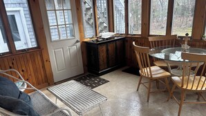Unclassified image, 5 of 46, button - 4-bedroom house in lovely Edgartown..Centrally located (Edgartown)