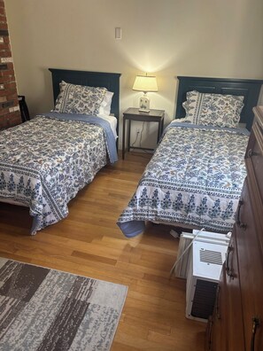 4 chambres, fer et planche à repasser, accès Internet, draps fournis
