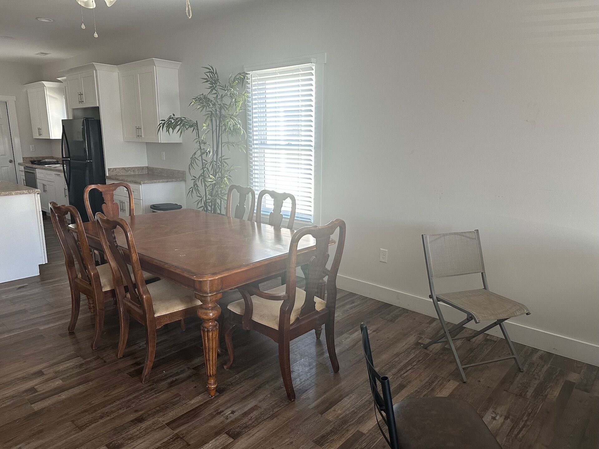 Basic Shared Dormitory | Dining room