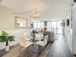 Interior - Oceania Beach Club 505 (New Smyrna Beach)