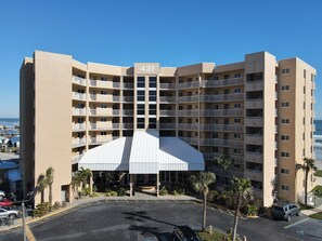 Interior - Oceania Beach Club 205 (New Smyrna Beach)
