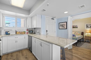 Interior - Oceania Beach Club 301 (New Smyrna Beach)