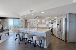 Interior - New Smyrna Luxury Beachfront Condo Pool Hot Tub (New Smyrna Beach)