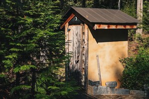 House (1 Bedroom) | Interior - Hawthorne Cabin ~ NEW ~ Romantic ~ Unique ~ Serene (Nellysford)