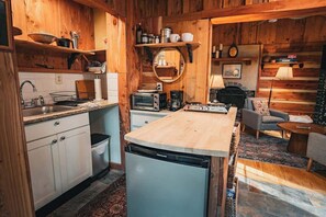 House (1 Bedroom) | Interior