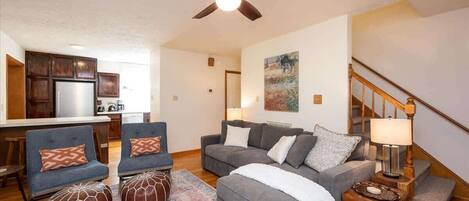 منزل (4 Bedrooms) | واجهة المنشأة