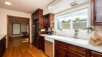 Hus (4 Bedrooms) | Innvendig