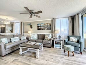 Interior - Oceania Beach Club 106 (New Smyrna Beach)