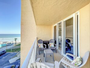 Interior - Oceania Beach Club 409 (New Smyrna Beach)
