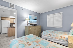 Interior - Oceania Beach Club 207 (New Smyrna Beach)